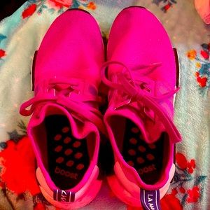 Adidas tennis shoes boost dark pink purple stripes✝️💜✝️